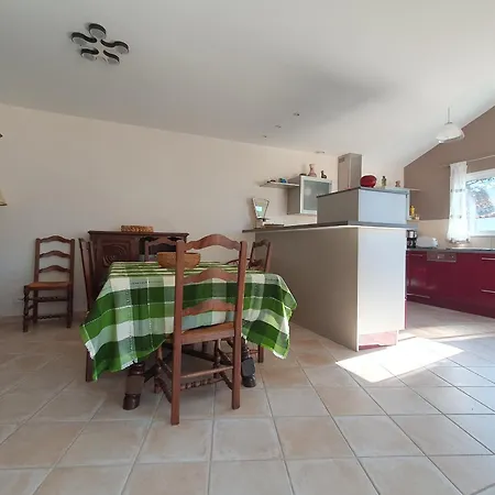 Maison Spacieuse Proche Pour 9 Personnes - Fr-1-476-137 Hébergement de vacances La Faute-sur-Mer