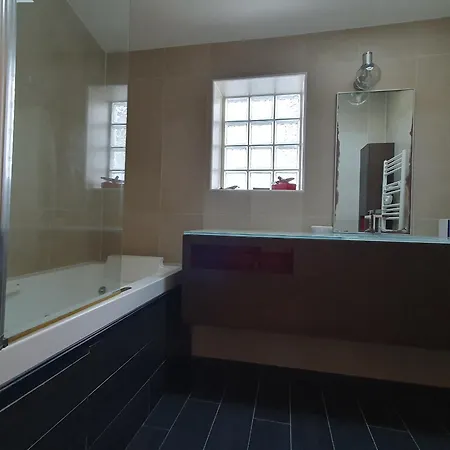 Maison Spacieuse Proche Pour 9 Personnes - Fr-1-476-137 Nyaraló
